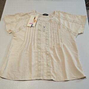 DOKOTOO Elegant Cream Lace Trim Women's Top, Size Med. NWT